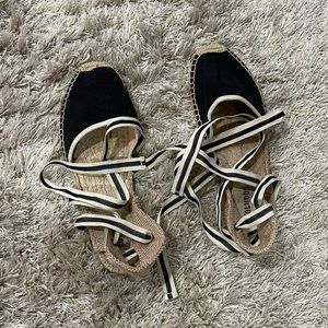 Navy and cream/off-white Soludos